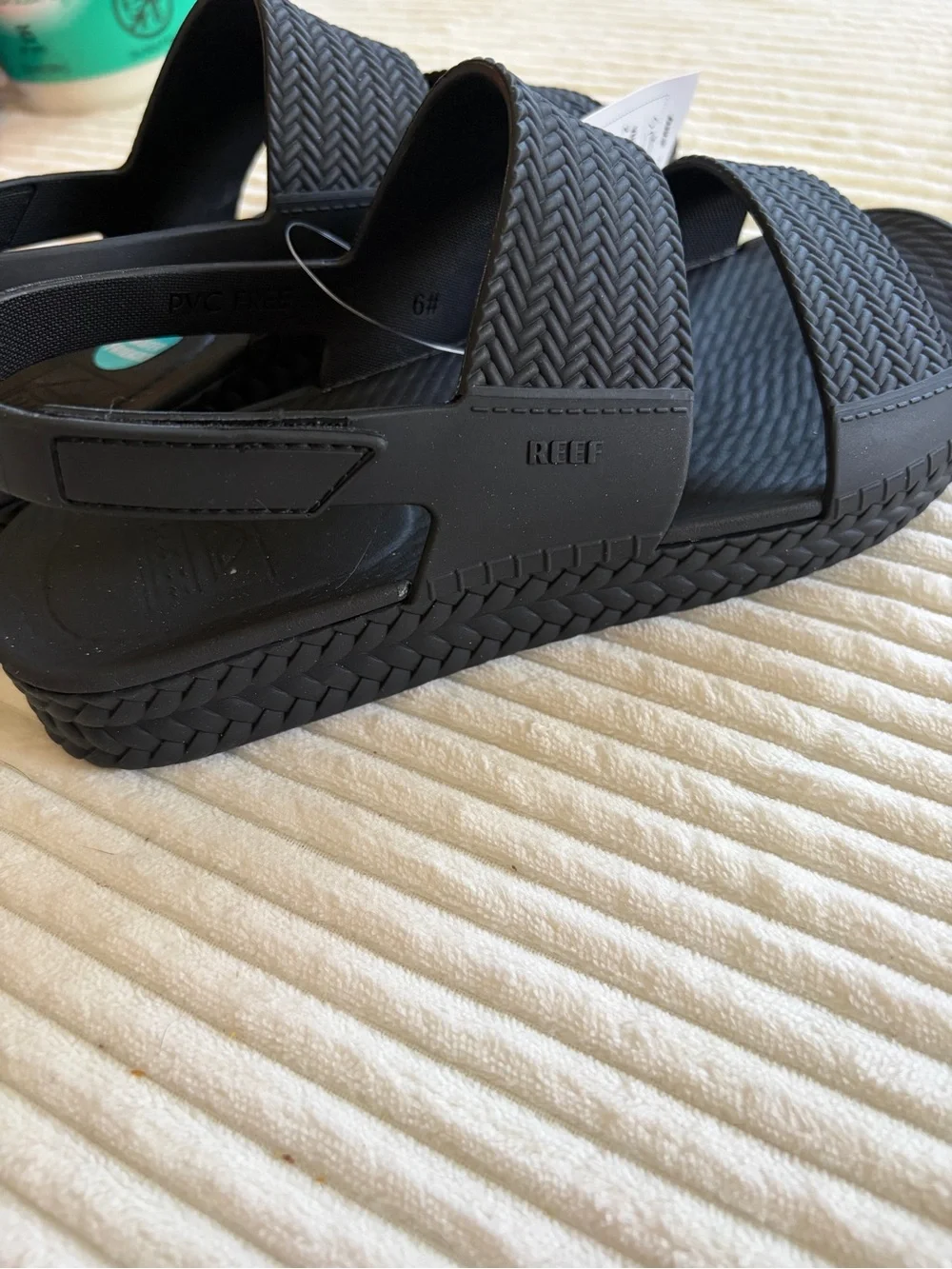 Reef Water Vista Black Textured Women's Sandals - Picture 4 of 8